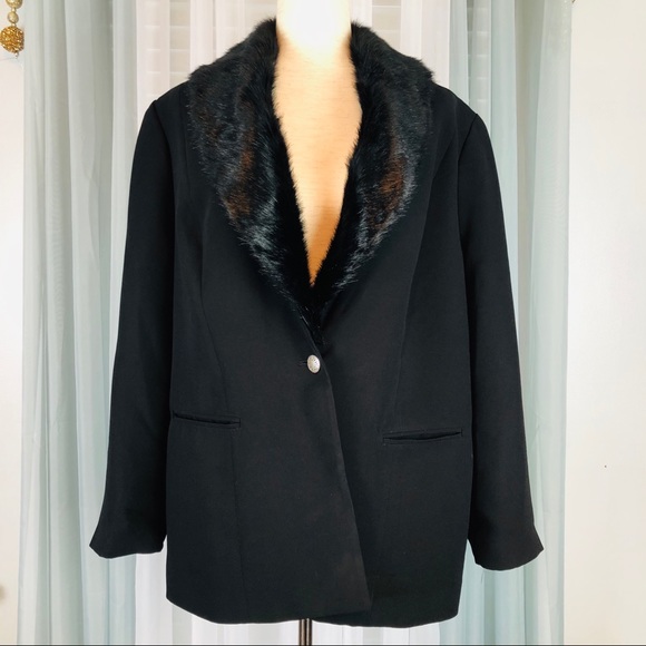 Chico’s Black Blazer - Picture 4 of 9